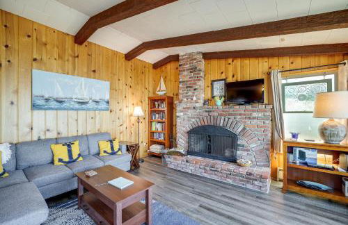 Oceanfront Cottage with Patio and Views in Birch Bay! - Foto 4