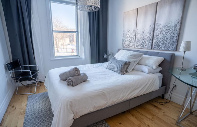 SUPERB 1 Bed Apt. Steps Away From Metro - Foto 5