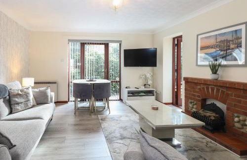 Seaview Cottage - Photo 3