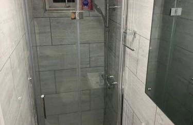 Cosy Studio Flat-Just Renovated-Free Street Parking & Independent Entrance - Foto 40