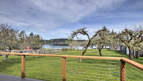 Waterfront Anderson Island Home with Kayaks - Foto 2