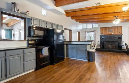 Lakefront Home with Huge Views and Great Fishing - Photo 11