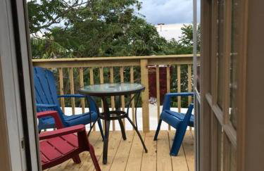 Cozy Alcove Studio Apt w Outdoor deck w NYC Views - Foto 12