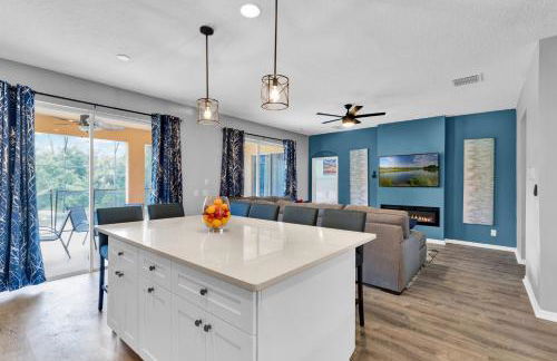 Feel the magic in this huge 7BR Disney Villa! w Theater Arcade Pool Spa - Foto 19