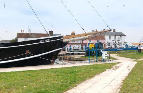 Navigation Cottage on the Historic Sea Lock overlooking the Nature Reserve - Foto 24