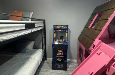 5BR with Pool & Backyard ParadiseSleeps 10 Guests - Foto 21