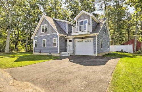 Sun-Dappled Retreat - Walk to Wickaboag Lake! - Foto 36