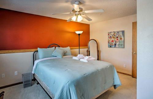 Suburban Gem with Deck 5 Mi from Dtwn Rochester! - Foto 15