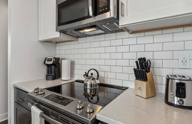 Placemakr Downtown Pittsburgh at The Pennsylvanian - Foto 32