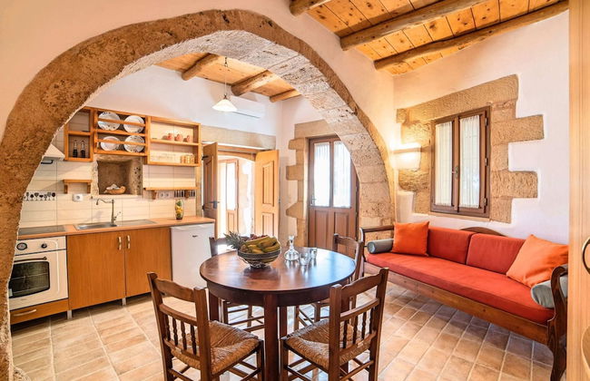 Venetian Mansion, 2 Separate Houses, Heated Pool in Kastellos, North-west Coast - Foto 6