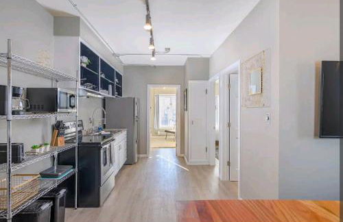 Downtown 2 Bedroom Apartment - Foto 2