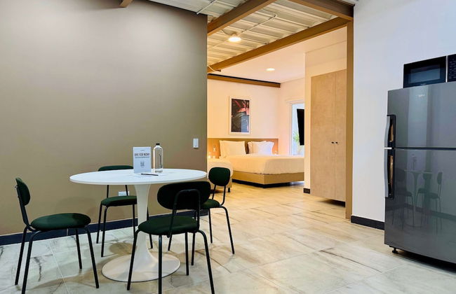 w Glorious Loft w Elegant Balcony in Cali - Photo 1