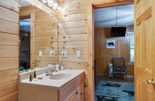 Boujee Bear Lodge - A Peaceful Cabin in the Woods - Photo 14