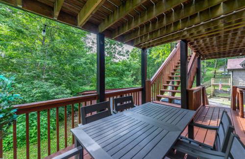 6 Br Cabin Hot Tub Fire Pit Min to Hatley Pointe - Foto 55