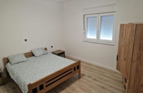 Olive House - Photo 12