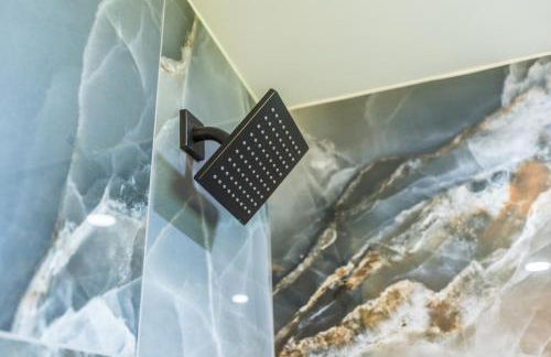 Twin Pines Studios - Photo 17