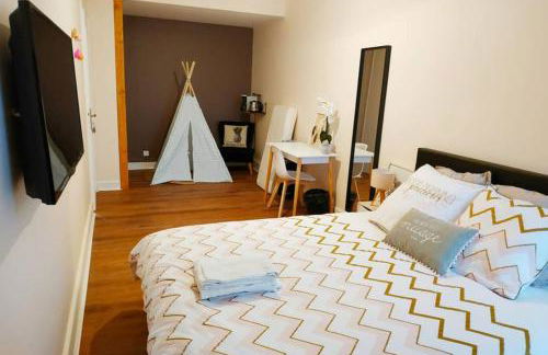 157m2, 4 chambres, 4 salles de bains, 2 WC, 2 parkings en hypercentre - Foto 19