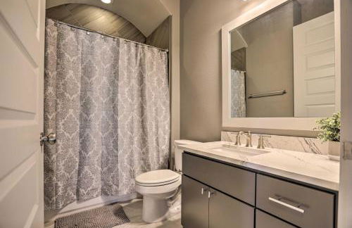 Modern Lake Conroe Escape with Grill and Boat Slip! - Foto 18