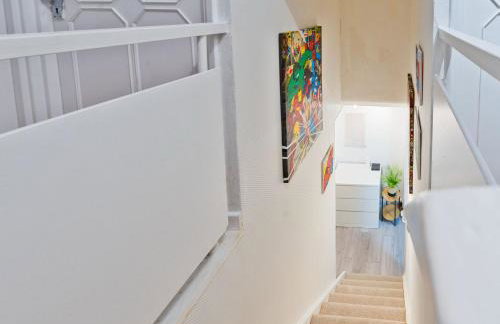 Central London Base 3BR Sleeps 8 Family Friendly - Foto 10