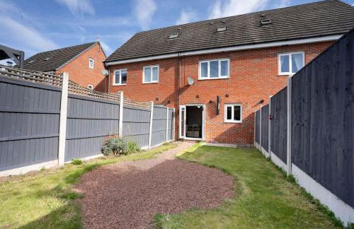 Stunning 3 bed House - Nr Kings Mill Hospital - 2 Parking Spaces, Wifi & Garden - Foto 41