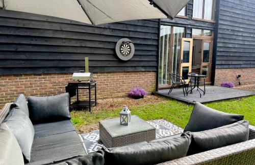 The Dairy Cottage with hot tub & pizza oven - Photo 50