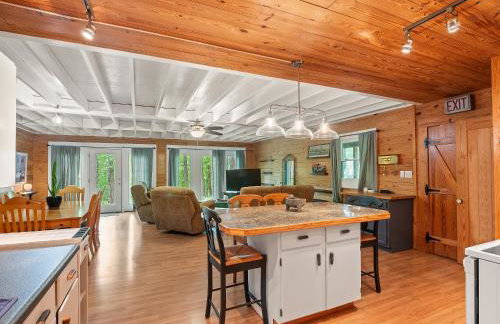 Wonderland Cabin - Enchanting Lakeside Sanctuary - Foto 20