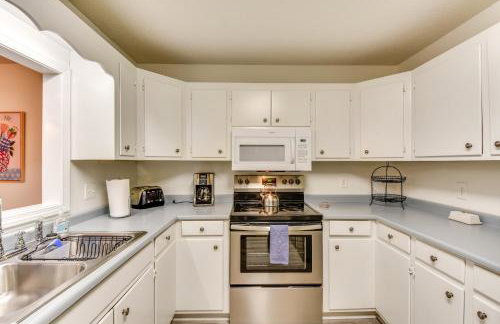 Charming Seneca Home - 3 Mi to Memorial Stadium! - Foto 7