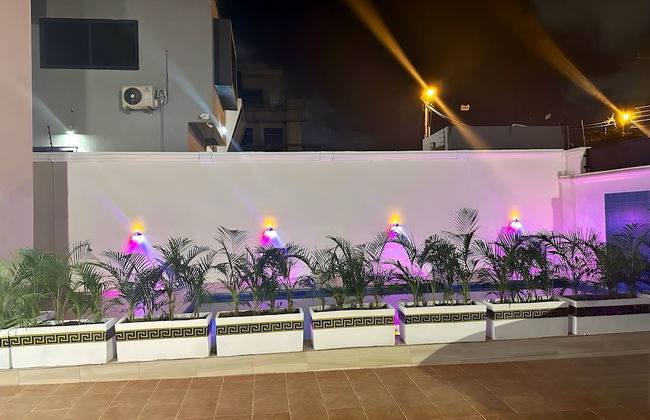 2BR Apartment With Pool and Wifi Near East Airport - Photo 25