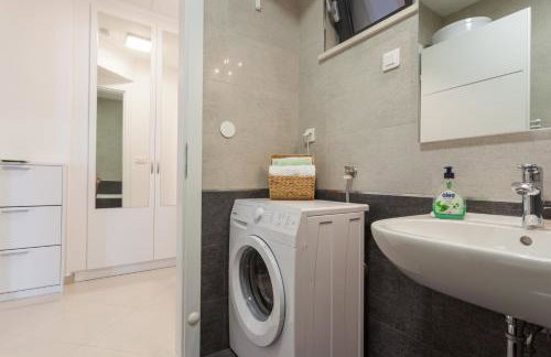 Apartment Navigatio with parking - Photo 34