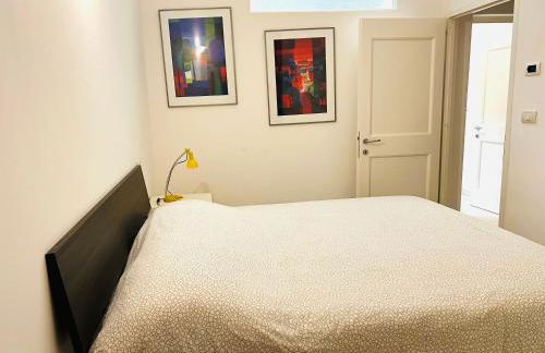 Spacious 2 bedroom condo - Photo 16