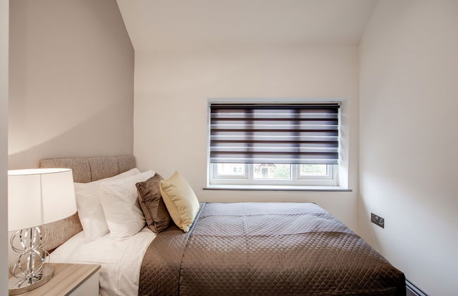 4 Bed - Sleeps 6 - Private Garden - Free Parking - Foto 11