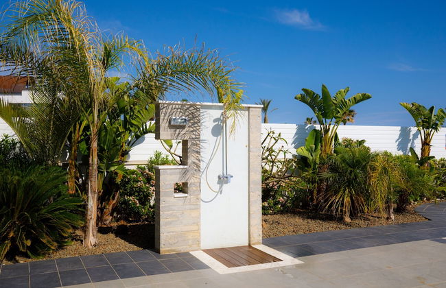 Tranquility Beachfront Villa - Foto 38