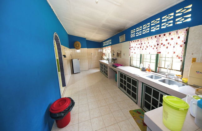 OYO 90990 Sri Tempurung Homestay - Foto 14