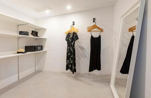 Modern Villa with Seaviews Sleeps 14 - Foto 37