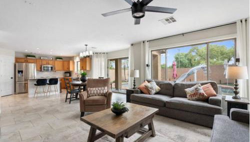 Gilbert Oasis Pool Home - Photo 2