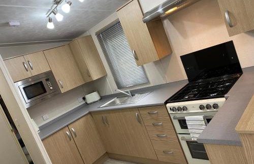 Boggy Creek - lodge with hot tub - Photo 8