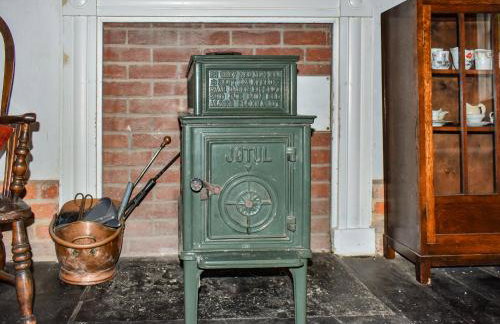 Wade Hall - Photo 22