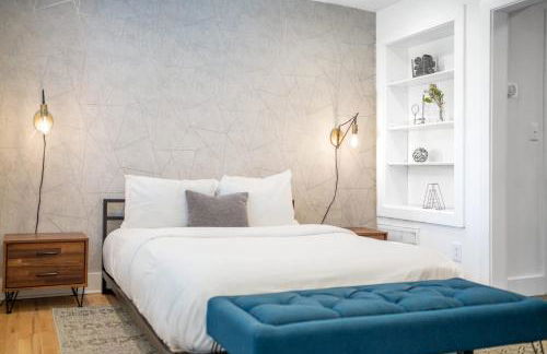 Contemporary Midtown Retreat Walk Score 93 - Foto 14