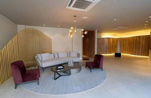 Luxo - 2 suítes| Balneário Shopping (anexo) - Foto 2