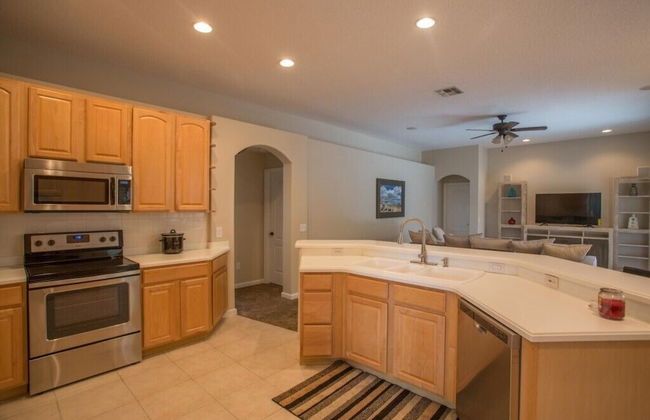 732bd 4 Bedroom Villa by RedAwning - Photo 12