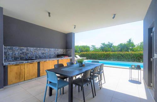 Luxury Villa Hedone with heated pool, welness and playground - Photo 61