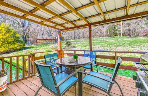 Fire Pit and Decks Creekside Cabin in Robbinsville - Foto 26