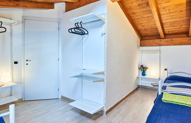 2 bedroom Apartment in Bellano with garden - Photo 18