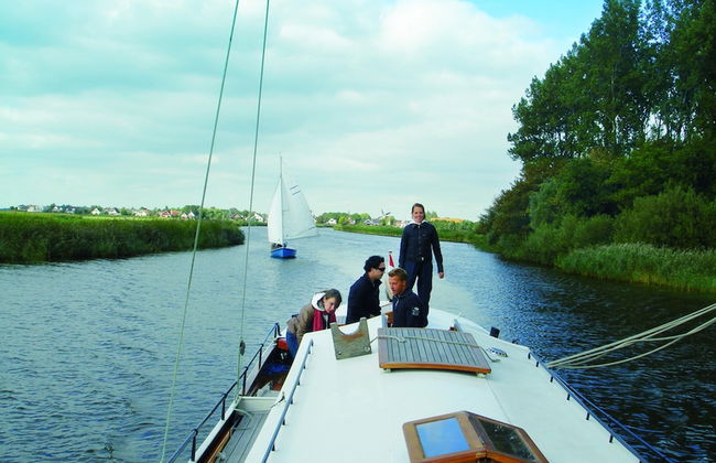 Modern Holiday Home With a Terrace by Water - Foto 21