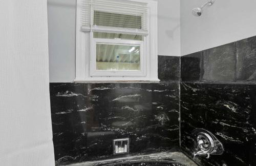 The Columbus Prime - 5 Bedroom 2 Bath- Parking - Foto 26