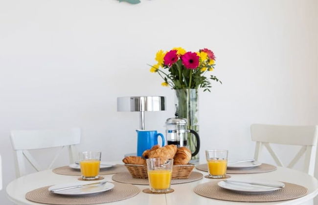 Beachfront Apartment With Panoramic Sea Views - Foto 10