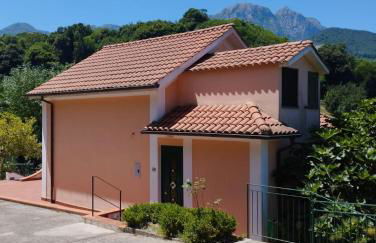 VILLA VICINUS - 120 mq - parking - garden - Foto 1