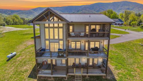 Peaceful Pastures 4 Bedroom Cabin by RedAwning - Foto 2