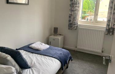 The Snug, ideal for sporting events and city breaks, hidden nook in the Heart of Newcastle, with parking, Wifi, Smart Tv, close to all local travel links - Foto 31