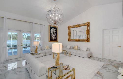 Stunning House with Beautiful Lake View - Foto 14